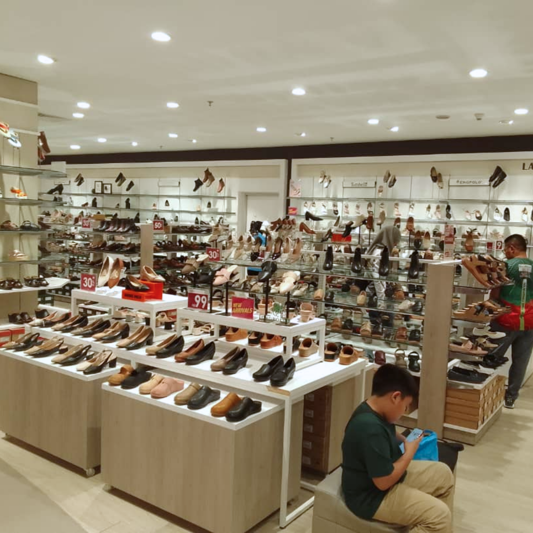 AEON BANDAR UTAMA LADIES 1