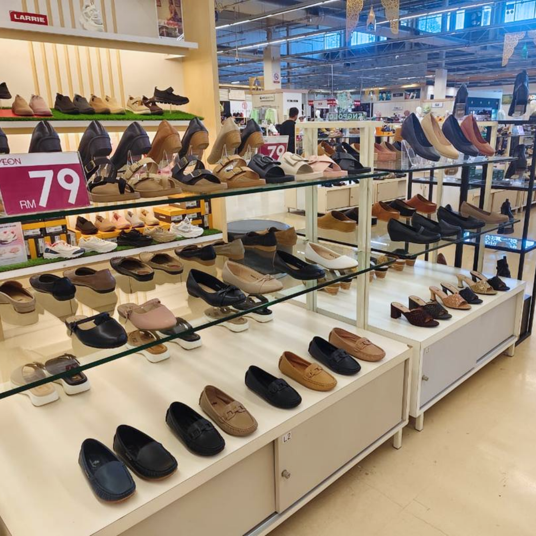 AEON TAMAN UNIVERSITI LADIES